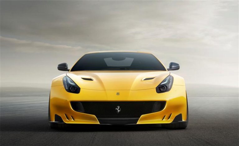 Специјален Ferrari F12tdf во чест на Тур д’Франс