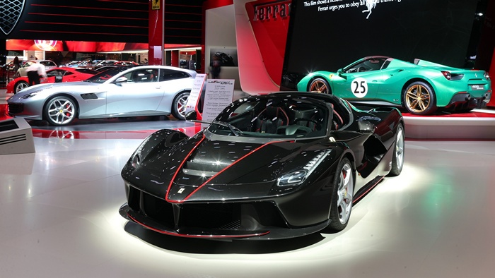 ferrari-laferrari-aperta