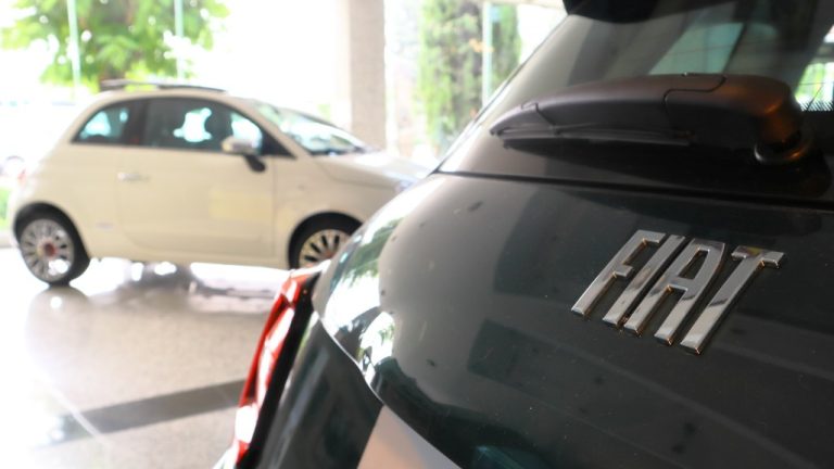 Fiat 500, познат и како автомобилот што нема рок на траење