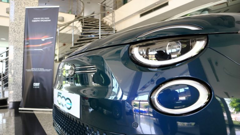 Електричниот Fiat 500 поставува продажни рекорди во Германија