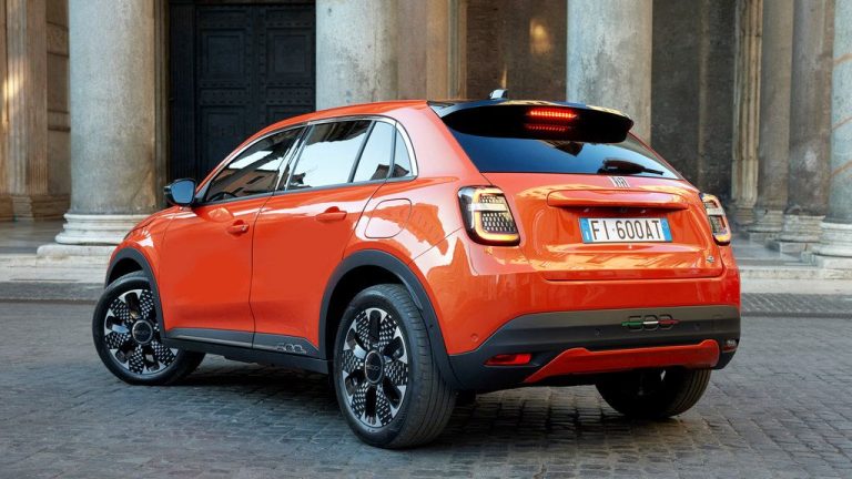 Fiat качува за уште стотка: Електричен 600, со техника од Jeep Avenger