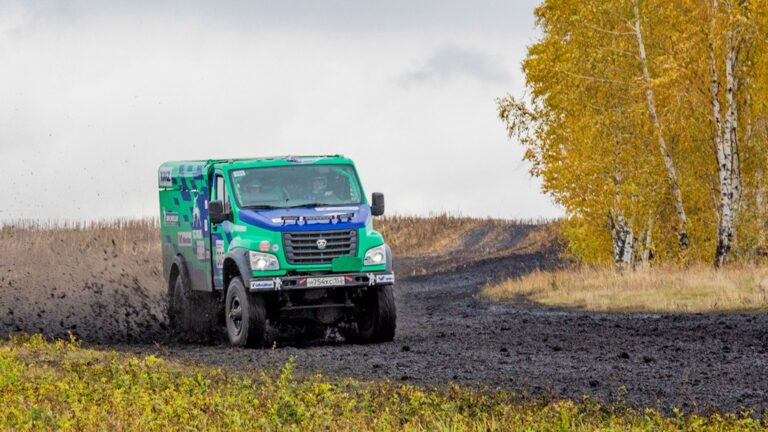 Русите на рели возат камиони: GAZ победник на релито „Симбирски тракт“