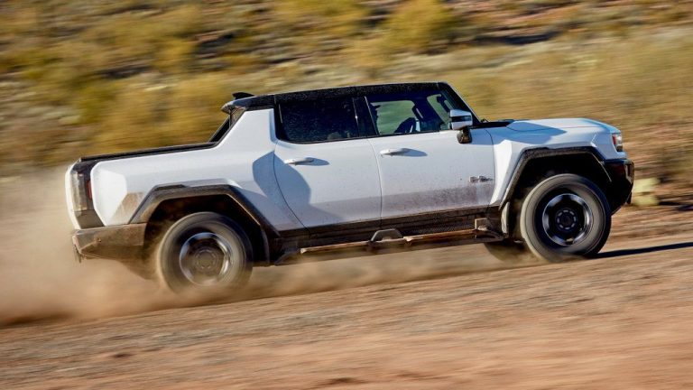 Американци плаќаат двојно за електричен Hummer