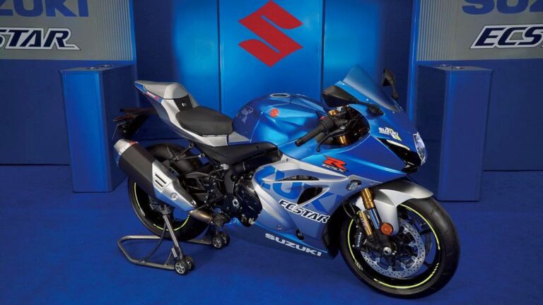 Славеничкиот Suzuki GSX-R1000R за стогодишнината во салонот во Скопје