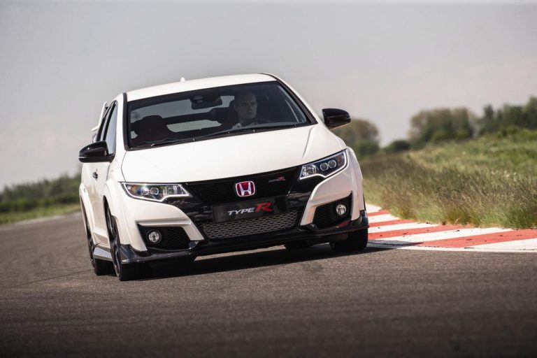 Honda Civic Type R како награда за рекорд на Нирбургринг – На симулатор