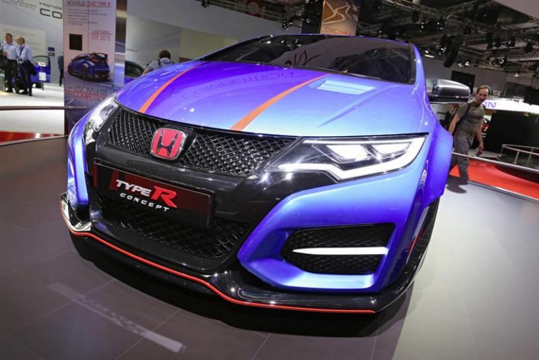 Париз 2014: Civic Type R ја разгорува трката во класата на Golf GTI