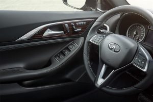 infiniti q30 4938146