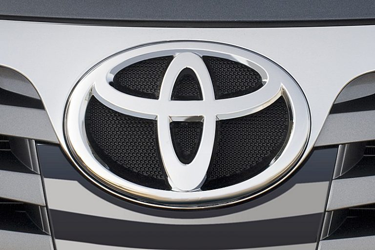 Toyota негодува за прикажувањето на нејзиното лого во „Брексит“