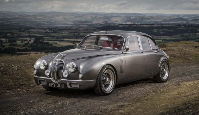 Омилениот Jaguar на Јан Калум влегува во серија