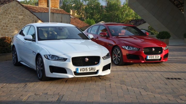 Jaguar XE: Дива мачка против германските технократи