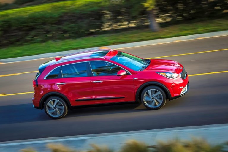 Niro ја стартува офанзивата на хибридни модели на Kia