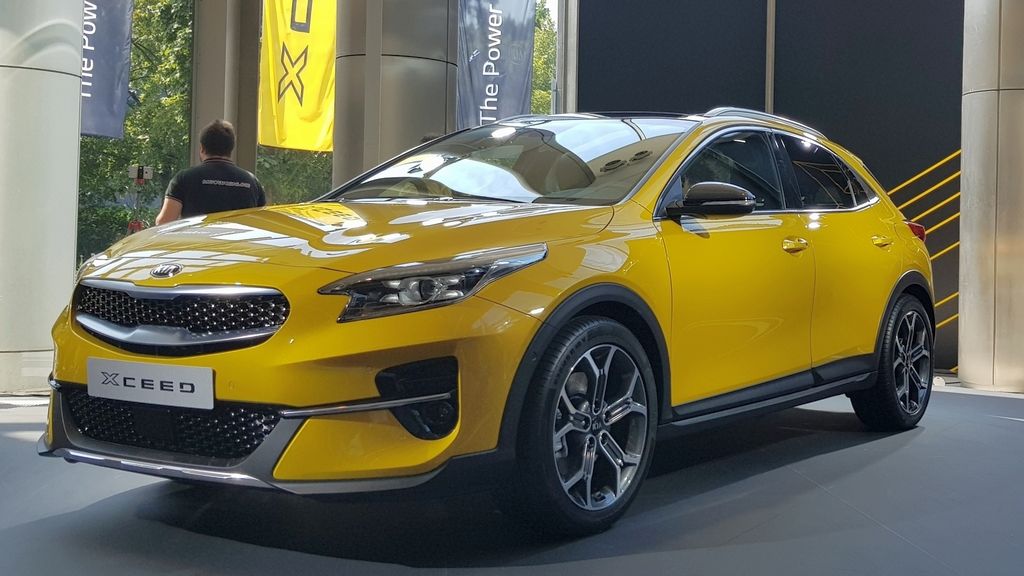 kia xceed pretstavuvanje Kia XCeed