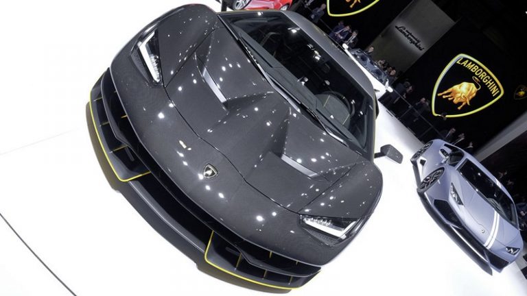 Lamborghini Centenario чини 1,75 милион евра и веќе е распродаден