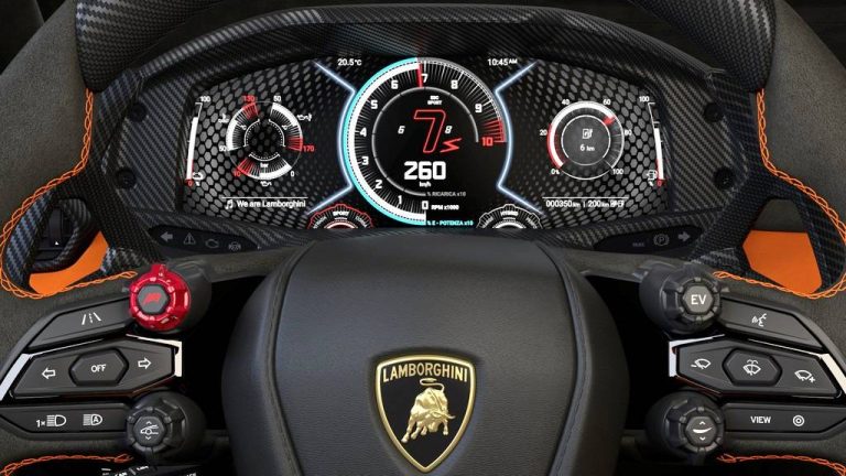 Lamborghini ги избриша сите постови на инстаграм, прави место за новиот модел