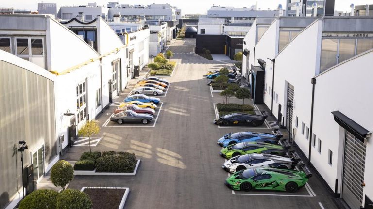Рекордно полугодие за Lamborghini, Revuelto распродаден до 2025
