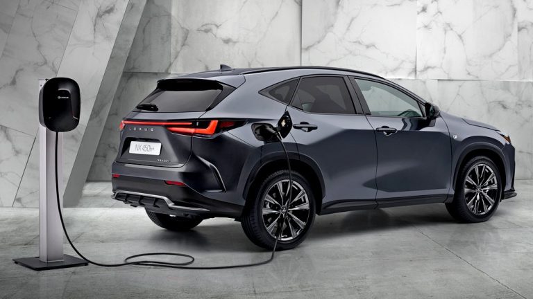 Lexus стартува со првиот приклучен хибрид и му се радуваме во Македонија