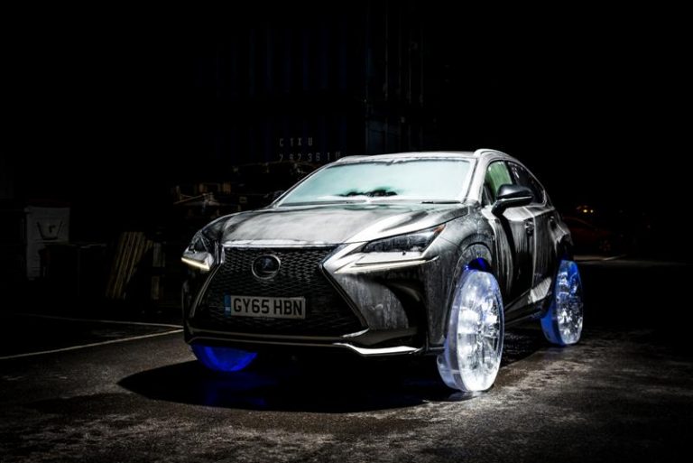 Овој Lexus има „најкул“ бандажи во светот
