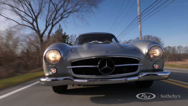 Милионери ќе наддаваат за три историски Mercedes-Benz 300 SL