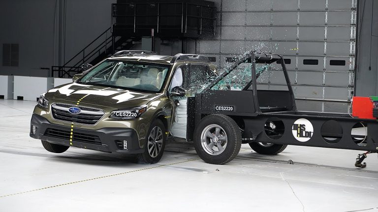 Subaru Outback единствен го помина новиот американски краш-тест