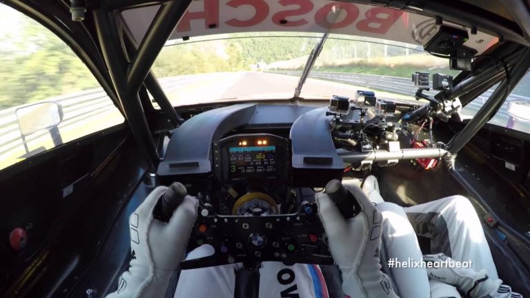 Вака изгледа круг на Нирбургринг со BMW M4 DTM
