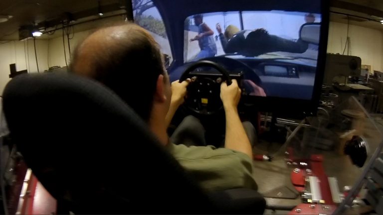 Grand Theft Auto V на професионален симулатор на возење?