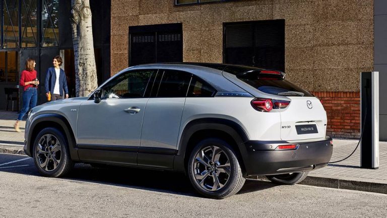 Нема ванкел, но пак е Mazda и вози на струја