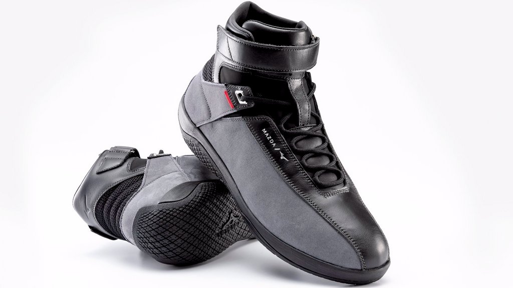 mazda mizuno kodo sneaker