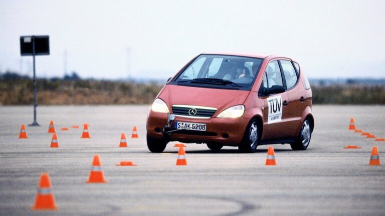 Mercedes пред 25 години го воведе системот ESP