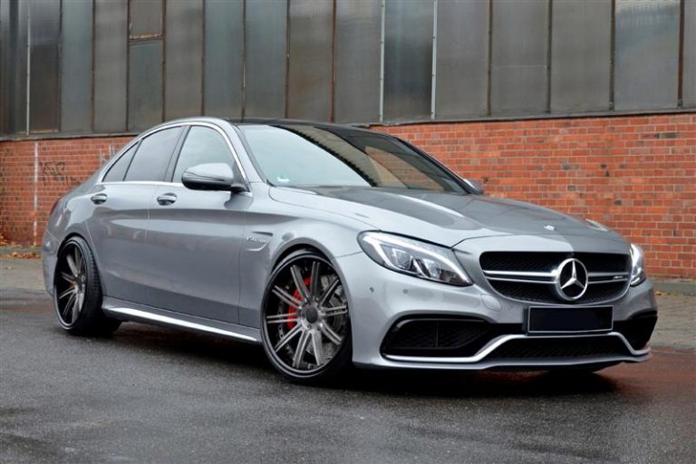 HS Motorsport прави Mercedes-AMG C63 да биде уште позабележлив