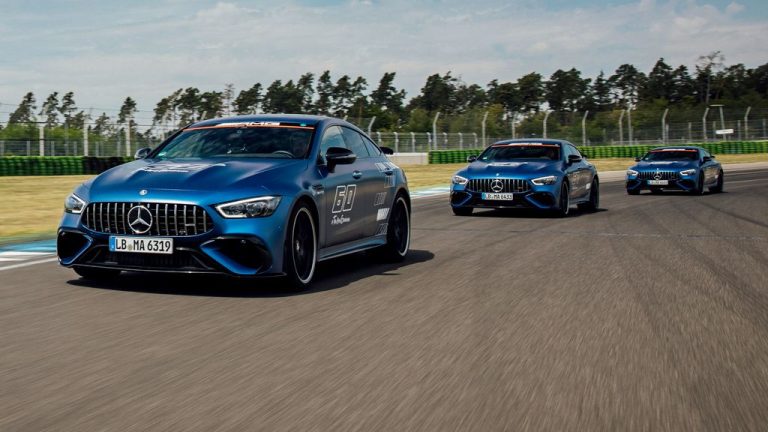 Туризам по стандард на AMG: Возачка школа по прочуени тркачки патеки