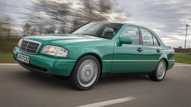 Пред 30 години: Првиот Mercedes-Benz C-Class