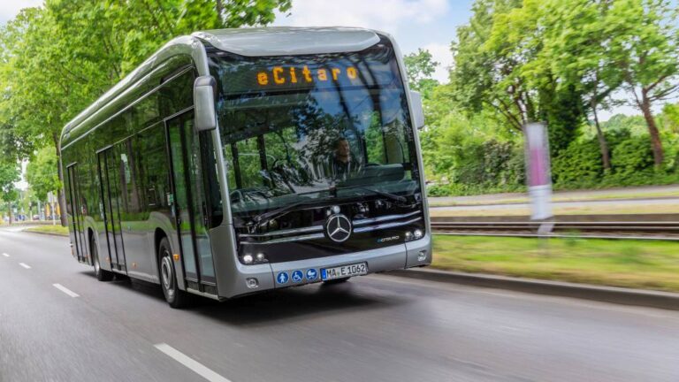 Електрични автобуси Mercedes-Benz eCitaro за францускиот Руан