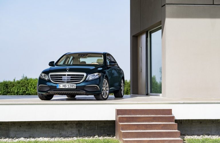 Mercedes продолжува со уште поубедливи продажни рекорди
