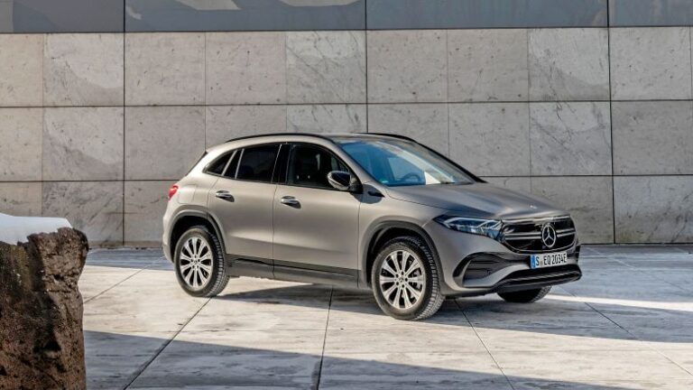 Електричниот Mercedes EQA месечно се продава во 20.000 примероци