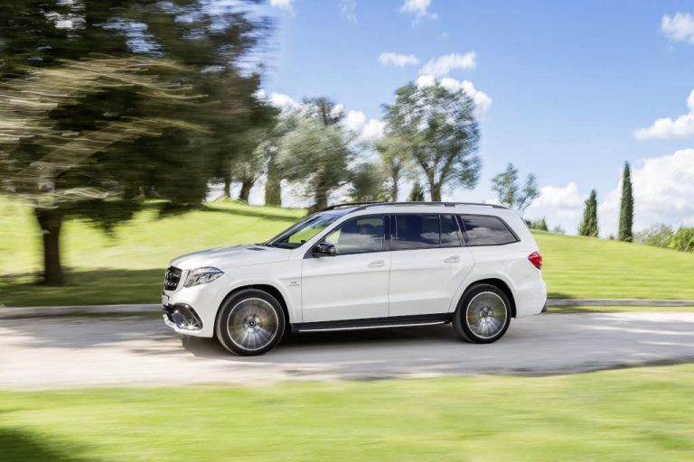 Range Rover и Bentayga чувајте се: Доаѓа теренецот од S-Class