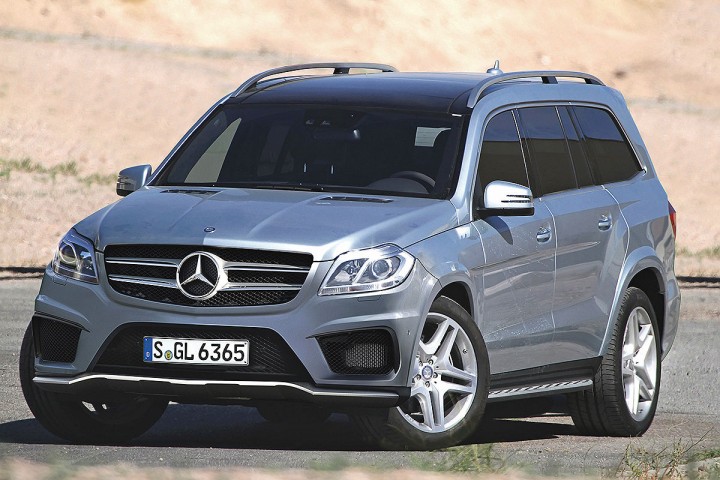 Mercedes GLS ги следи стилските промени на помалиот брат и воведува опција за диодни светла. Ќе има и хибридна верзија од обата модела