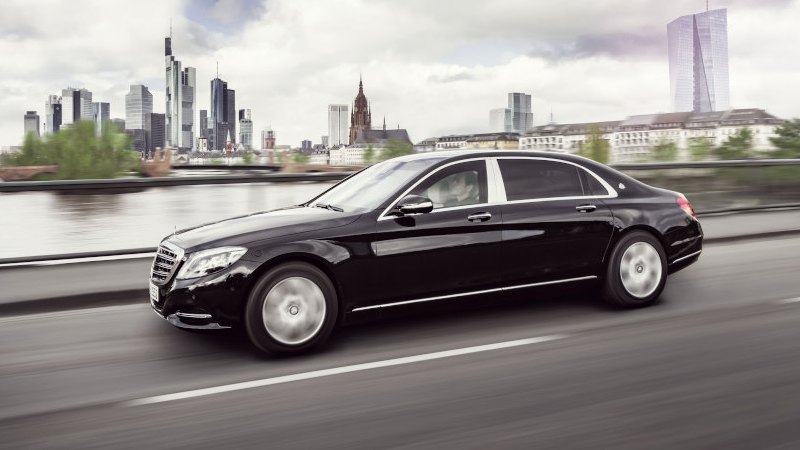 Mercedes-Maybach S 600 Guard.