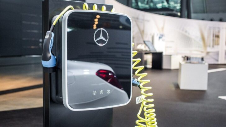 mercedes, полнач за електрични автомобили