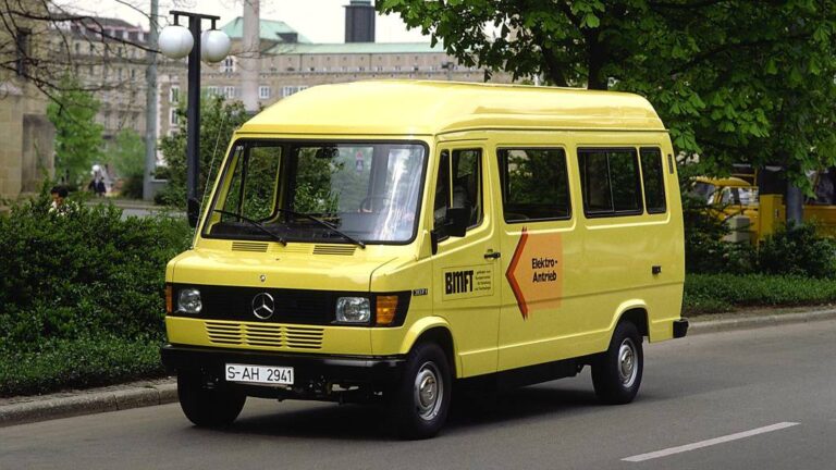 Електрично комбе на Mercedes од пред 40 години
