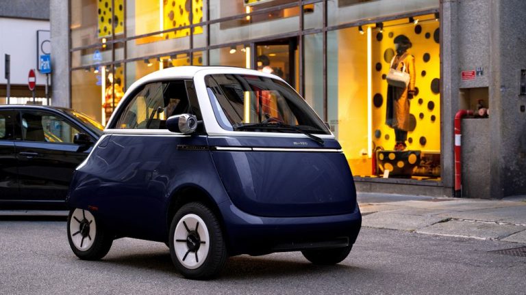Не е BMW Isetta, туку е Microlino и вози на струја