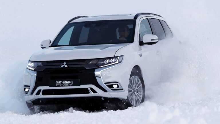 mitsubishi outlander phev Најпродавани плагин-хибриди