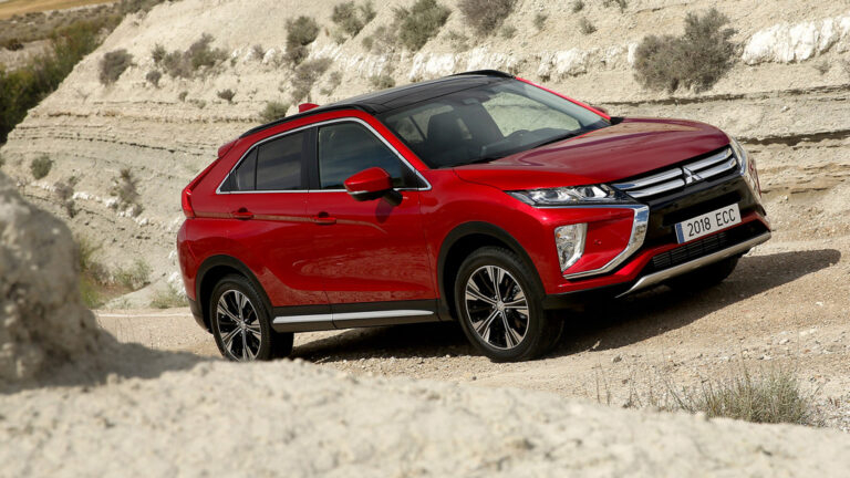 mitsubishi_eclipse_cross_red_diamond