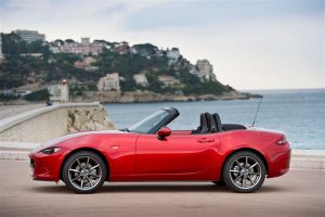 Сличностите со оригиналната Mazda MX-5 се очигледни