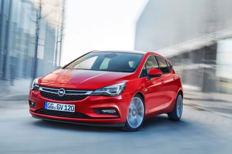 Пазарните аналитичари со слаби прогнози за Opel Astra