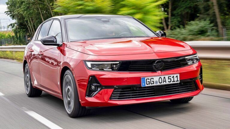 Новата Opel Astra внесува „класа“ меѓу компактите