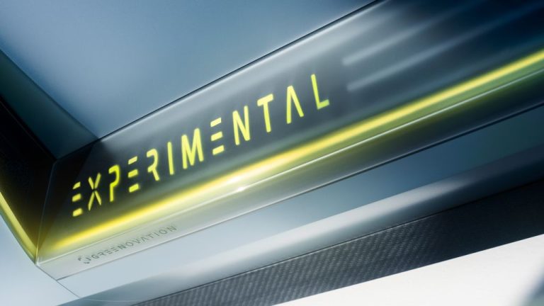 Opel Experimental како најава за новата генерација модели, прв со новиот „блиц“