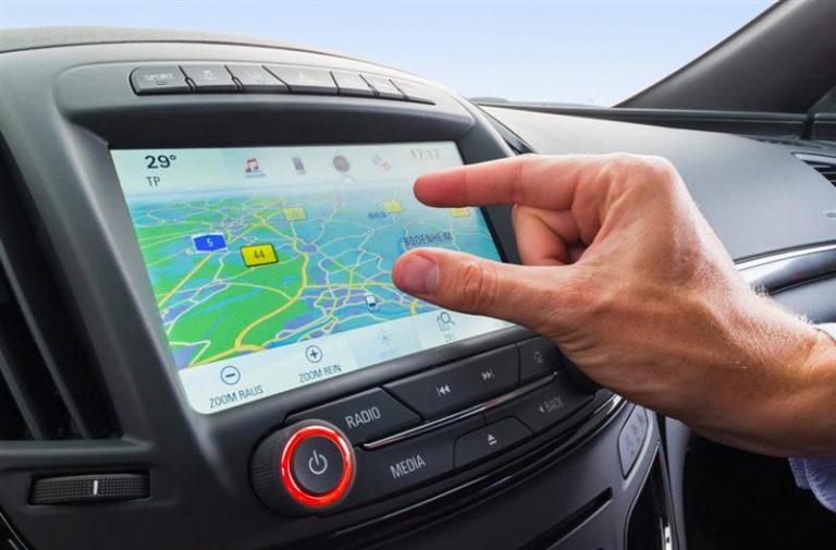 Новата Opel Insignia чита од прсти
