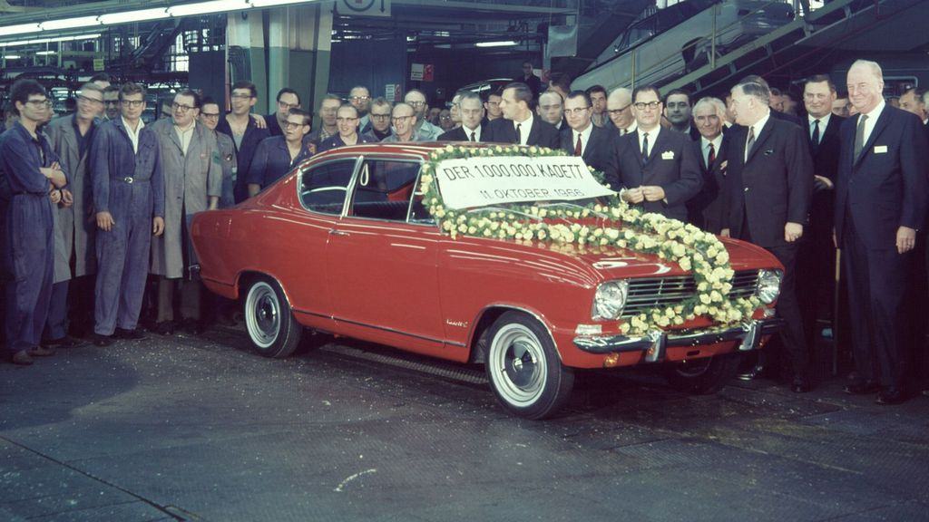 opel kadett coupe bochum milion Поранешната фабрика на Opel во Бохум стана центар за сајбер-безбедност