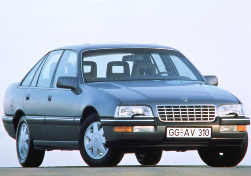 Senator B од 1987 година е последниот голем модел на Opel. Со него заврши стратегијата на Opel, да се понуди „голем автомобил за малку пари“