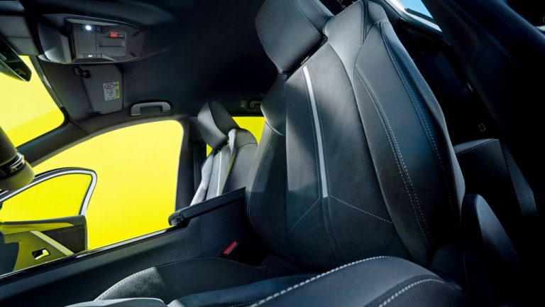 Opel прави традиција со доброто седење во своите модели